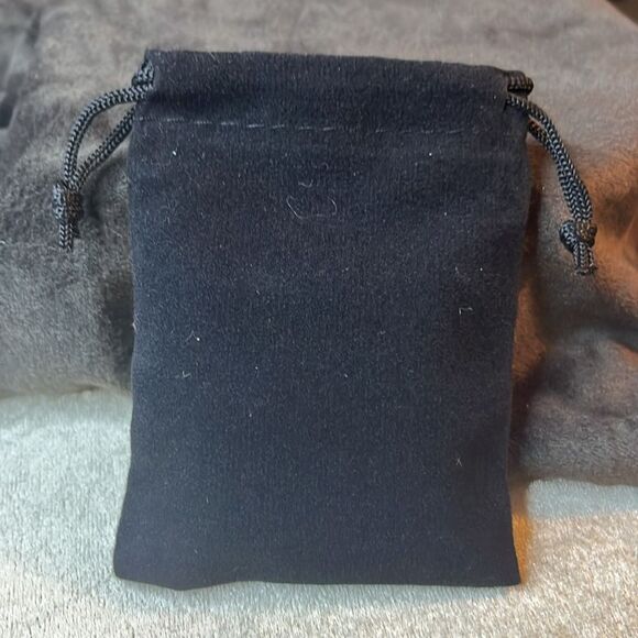 Niassa Tound Rubies set of two 1.33 ctw - Picture 8 of 8